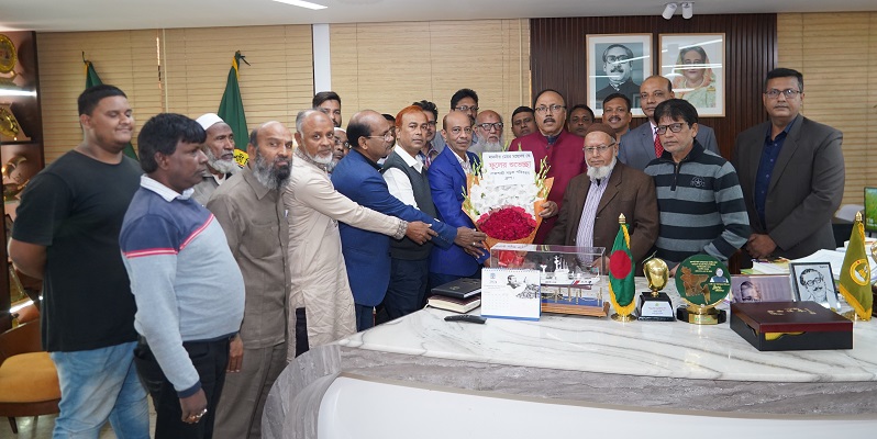 রাসিক মেয়রের সাথে রাজশাহী সড়ক পরিবহনের নতুন কমিটির সাক্ষাৎ 