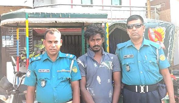 নগরীতে চোরাই অটোরিকশা উদ্ধার, গ্রেপ্তার ১