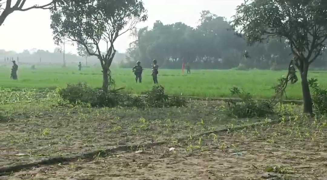 চাঁপাইনবাবগঞ্জের শিবগঞ্জ সীমান্তে পরিস্থিতি স্বাভাবিক, কাজে ফিরছে কৃষক