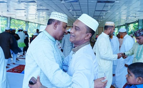 রাজশাহী মেট্রোপলিটন পুলিশ লাইন্সে পবিত্র ঈদ-উল-আযহার নামাজ আদায়