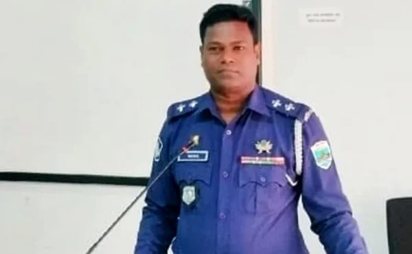 মামলা থেকে নাম বাদ দিতে ৫ লাখ টাকা ঘুষ দাবি এসআইয়ের