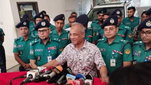 পুলিশের কেউ মামলা বাণিজ্যে জড়ালে বাড়ি পাঠিয়ে দেওয়া হবে : স্বরাষ্ট্র উপদেষ্টা