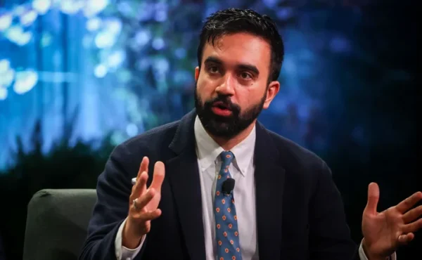 নিউইয়র্কের প্রথম মুসলিম মেয়র হওয়ার পথে মামদানি