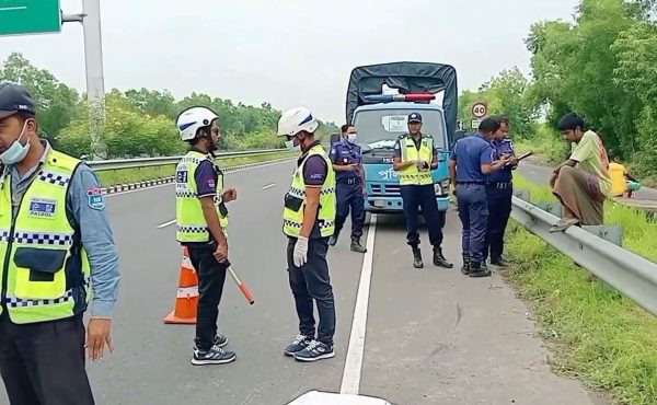 ভাঙ্গা-ঢাকা এক্সপ্রেসওয়েতে বাসের ধাক্কায় যুবক নিহত