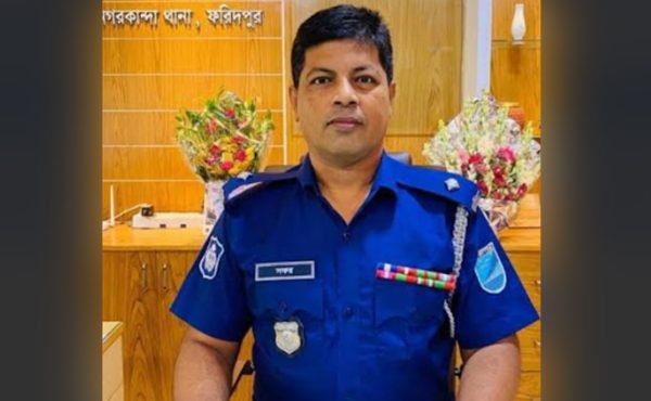 বৈষম্যবিরোধী আন্দোলনের নেত্রীর ওপর হামলা, ওসি প্রত্যাহার