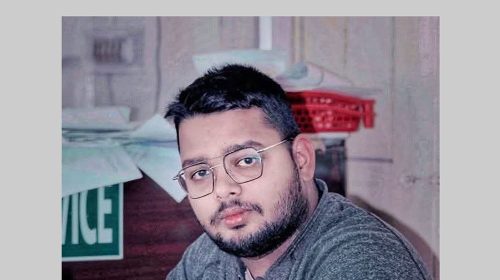 চাঁপাইনবাবগঞ্জের রানিহাটী ইউনিয়নে বিভিন্ন কার্ড দেয়ার নামে সামাদের বিরুদ্ধে প্রতারণার অভিযোগ