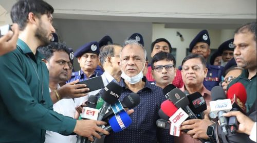 মিটফোর্ডে ব্যবসায়ী হত্যায় জড়িত সবাইকে আইনের আওতায় আনা হবে : স্বরাষ্ট্র উপদেষ্টা