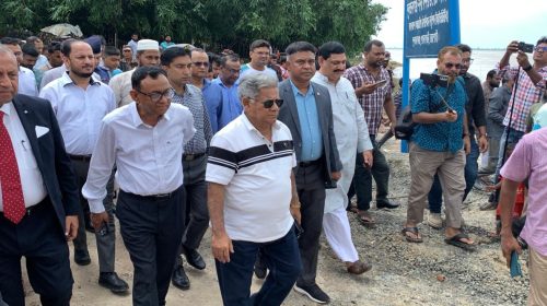 সুলতানগঞ্জ নদীবন্দর পরিদর্শন করলেন নৌপরিবহন উপদেষ্টা
