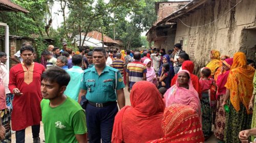 ঋণের ফাঁদে রাজশাহী, বাঁচতে গিয়ে মরছে মানুষ