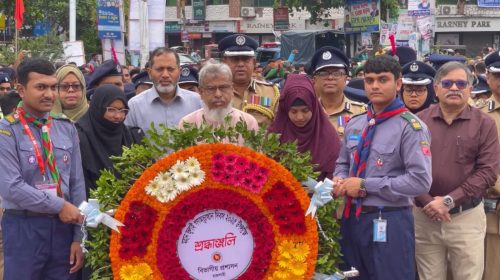 রাজশাহীতে জুলাই শহীদ স্মৃতিস্তম্ভে শ্রদ্ধা