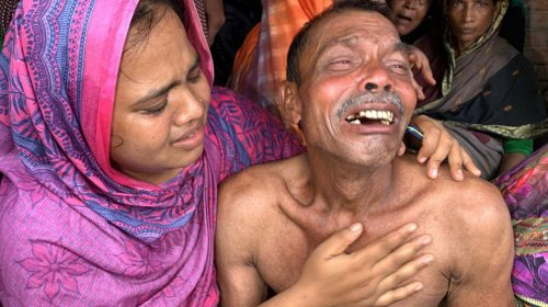 একই পরিবারের চারজনের মৃত্যুর ঘটনায় দুটি মামলা