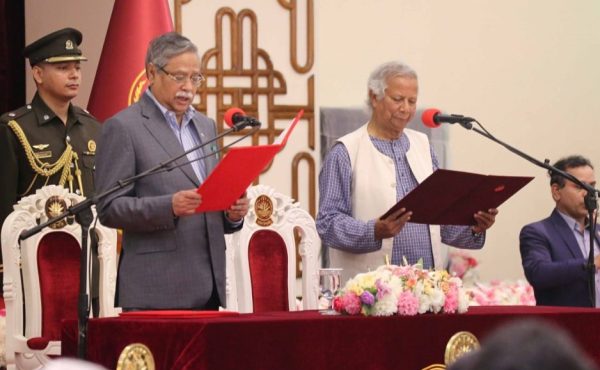 অন্তর্বর্তীকালীন সরকারের এক বছর
