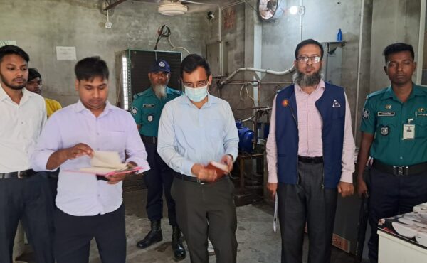রাজশাহীতে বিএসটিআই’র অনুমোদনবিহীন আইসক্রিম উৎপাদনকারীকে জরিমানা