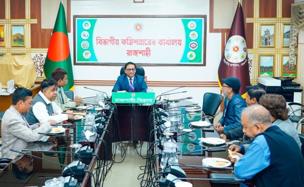 রাজশাহী বিভাগীয় কমিশনারের সঙ্গে এডিটরস ফোরামের মতবিনিময় সভা