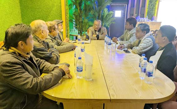 রাজশাহী এডিটরস ফোরামের সাথে বিএনপি প্রার্থী শরীফ উদ্দীনের মতবিনিময়