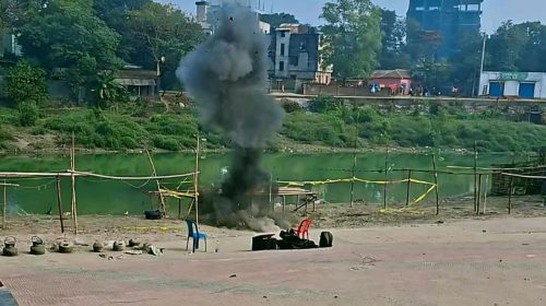 স্কুল ব্যাগে মিলল শক্তিশালী বোমা, বিস্ফোরণ ঘটাল বোম্ব ডিসপোজাল ইউনিট