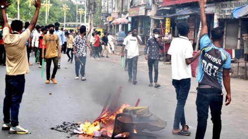 রাজশাহীতে ইউনিয়নের কার্যালয় দখলে ধাওয়া পাল্টা ধাওয়া, ককটেল বিস্ফোরণ
