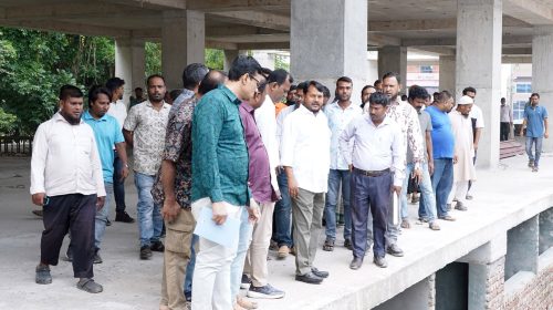 নওদাপাড়া কাঁচা বাজার মার্কেটসহ বিভিন্ন উন্নয়ন কাজ পরিদর্শনে রাসিক প্রশাসক