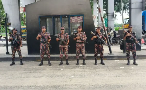 ঈদযাত্রা নির্বিঘ্ন করতে মহাসড়ক ও টোল প্লাজায় বিজিবি মোতায়েন
