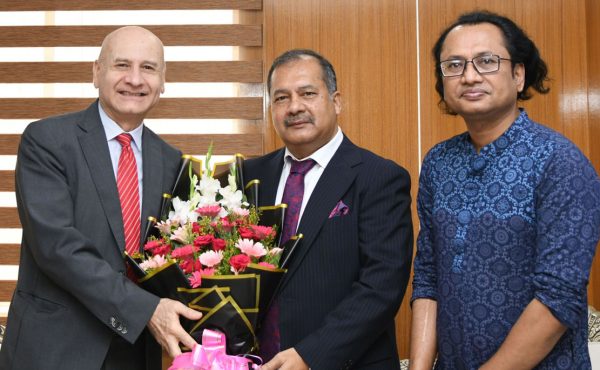 তথ্য ও সম্প্রচার মন্ত্রীর সাথে ইতালির রাষ্ট্রদূতের সাক্ষাৎ