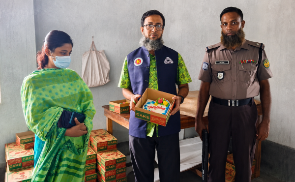 নগরীতে অনুমোদনহীন জন্মদিনের কেক উৎপাদনকারীকে জরিমানা