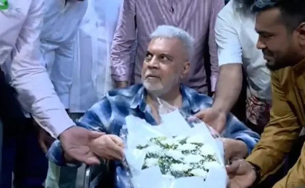 দেশে ফিরলেন ইলিয়াস কাঞ্চন, দেশবাসীর কাছে দোয়া চাইলেন